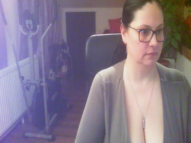 Live sex webcam photo for boosty4you #272232961