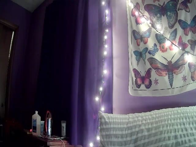 Live sex webcam photo for bratty_subx #274635158