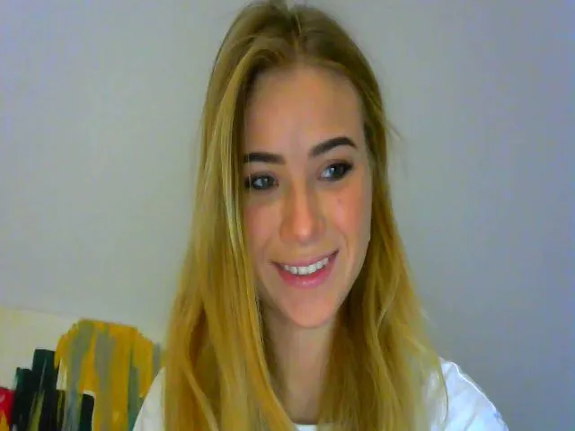Live sex webcam photo for bridetobe #271950931
