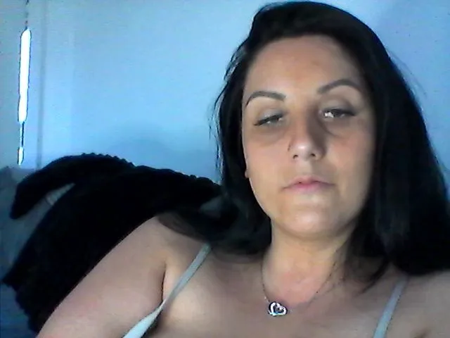 Live sex webcam photo for brunettemolly #273767737