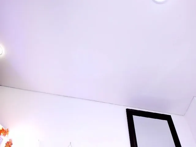 Live sex webcam photo for candytreo #273385468