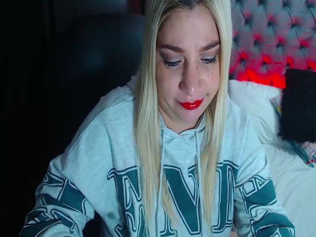 Live sex webcam photo for carolaynn #272002485