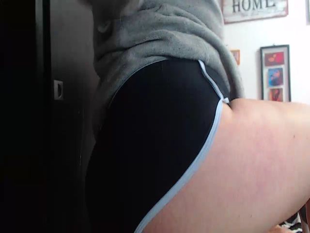 Live sex webcam photo for carolaynn #272567798