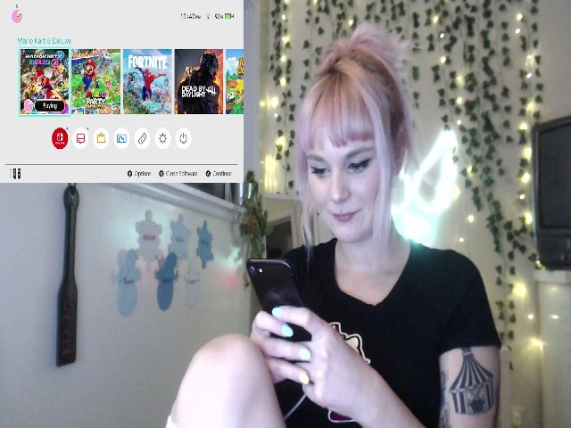 Live sex webcam photo for cherryfaeriee #272090912