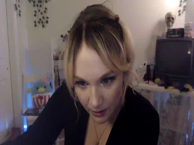 Live sex webcam photo for cherryfaeriee #273819806