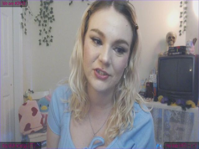 Live sex webcam photo for cherryfaeriee #273917052