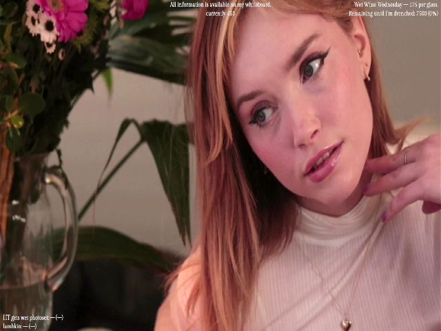 Live sex webcam photo for colettedujour #273450067