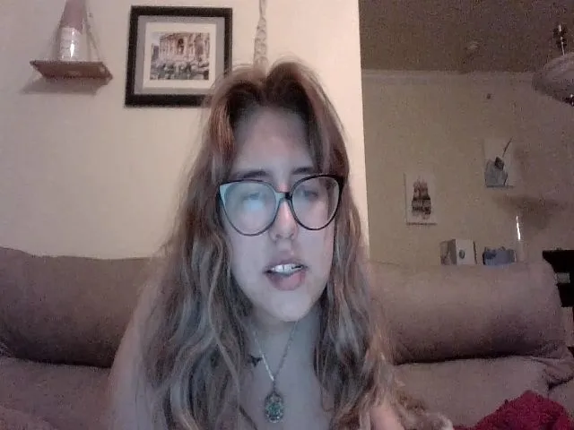 Live sex webcam photo for cozychristine #272106177