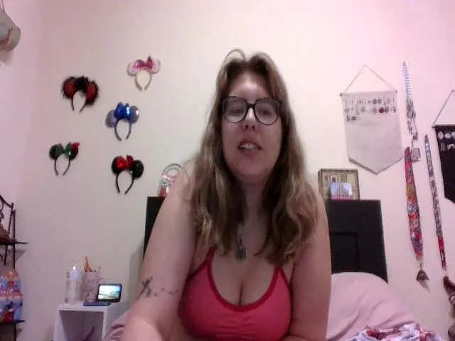 Live sex webcam photo for cozychristine #272119144