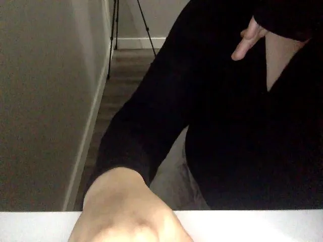 Live sex webcam photo for dirtybae444 #274285409