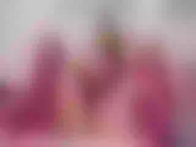 Live sex webcam photo for doll_squirts #287897127