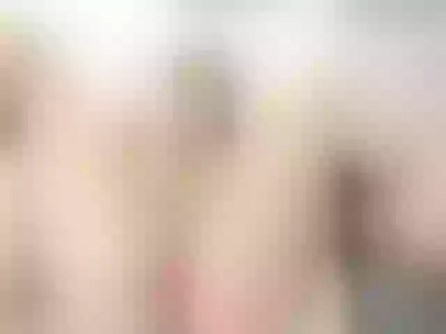 Live sex webcam photo for doll_squirts #287897174