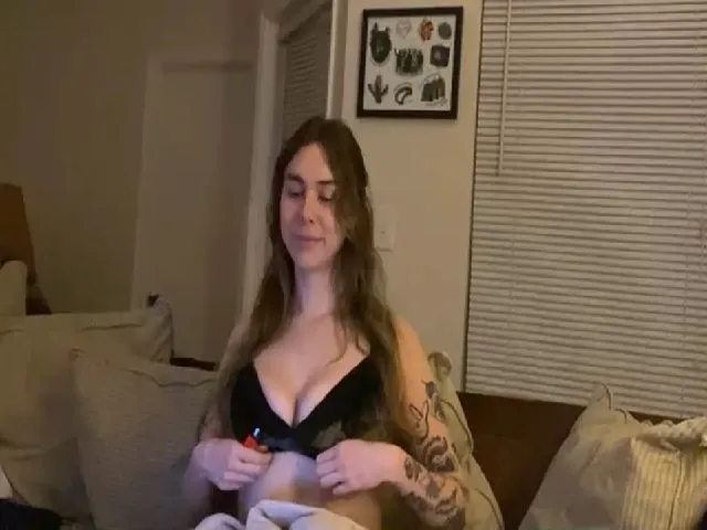 Live sex webcam photo for dontalktomee #272836020