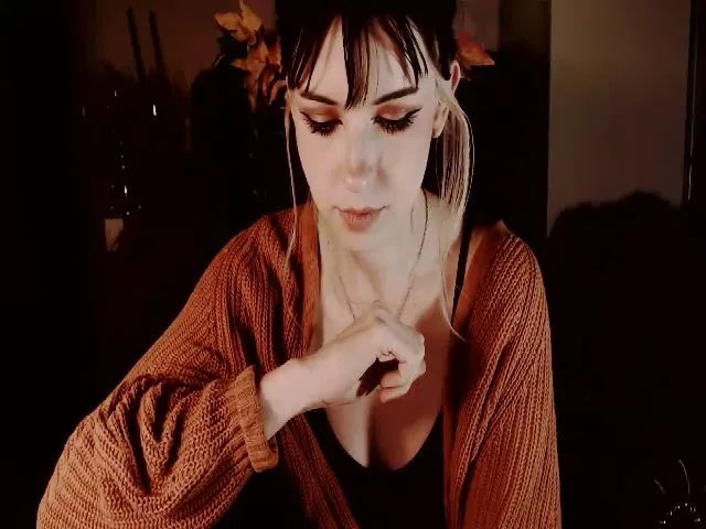 Live sex webcam photo for effytay #272937730