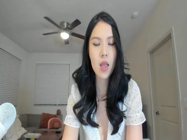 Live sex webcam photo for eggytiff #272077311