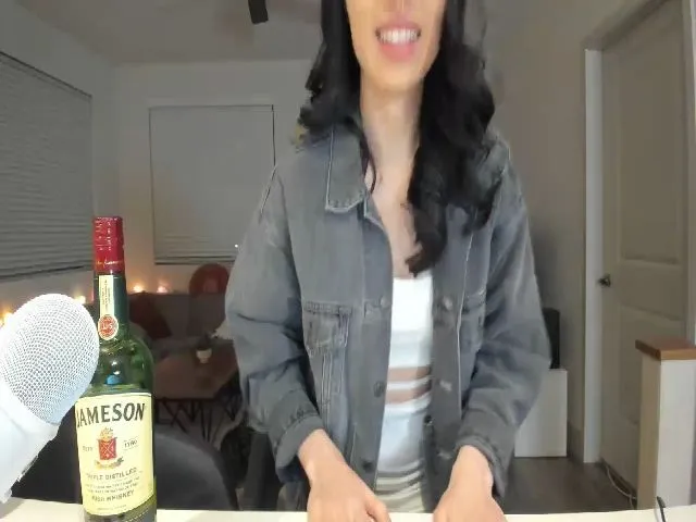 Live sex webcam photo for eggytiff #272573760