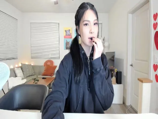 Live sex webcam photo for eggytiff #272651186