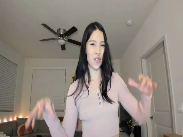 Live sex webcam photo for eggytiff #273240408