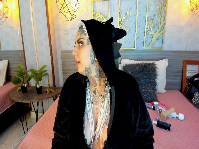 Live sex webcam photo for eimy_ #273634689