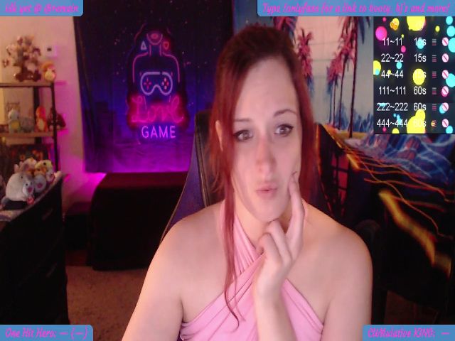 Live sex webcam photo for emmaBcummin #271913612