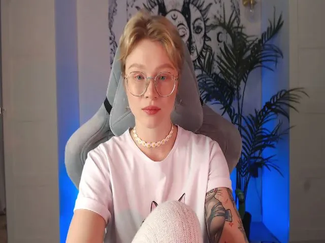 Live sex webcam photo for euphoriadance #272222701