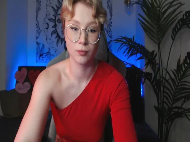Live sex webcam photo for euphoriadance #272394983