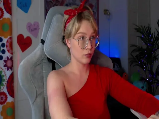Live sex webcam photo for euphoriadance #272764776