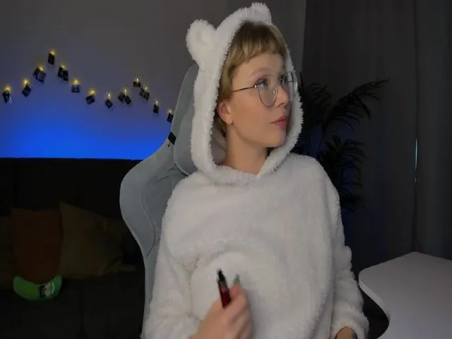 Live sex webcam photo for euphoriadance #273048627