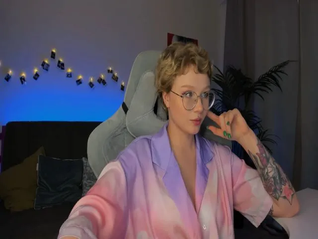 Live sex webcam photo for euphoriadance #273097055
