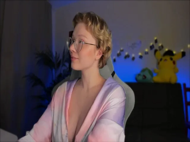 Live sex webcam photo for euphoriadance #273423174