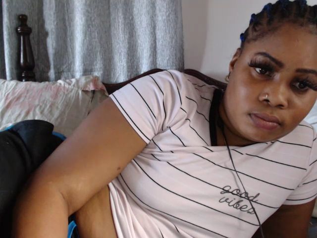 Live sex webcam photo for fatassjasmine #272777856