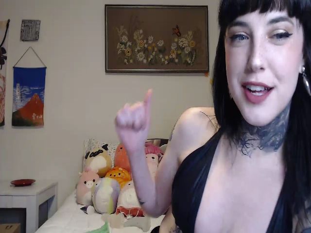 Live sex webcam photo for fionafawn #272455377