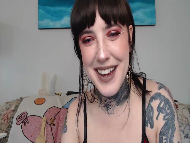 Live sex webcam photo for fionafawn #272983027