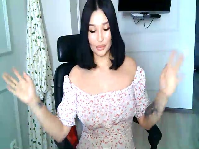 Live sex webcam photo for geisha #273536971