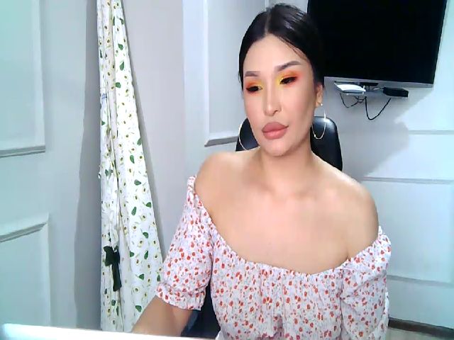 Live sex webcam photo for geisha #273579617