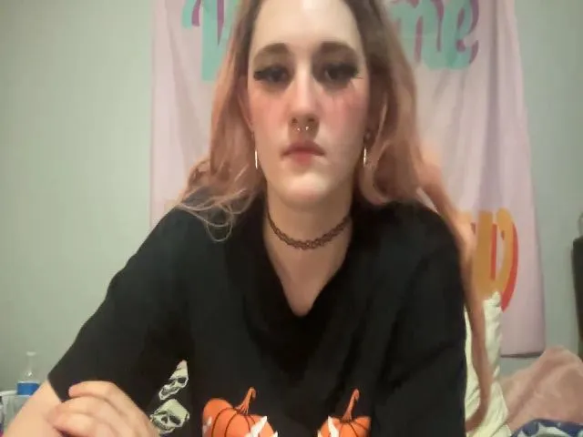 Live sex webcam photo for ghostzilla #273843737