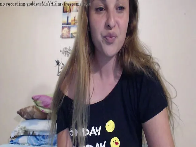 Live sex webcam photo for GoddessMaya #273286243