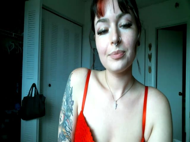 Live sex webcam photo for goddessjade6 #272543570