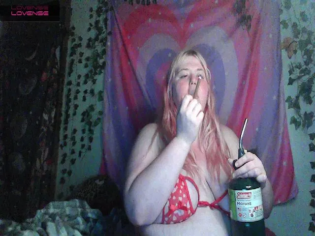 Live sex webcam photo for goodgirl2841 #273322214