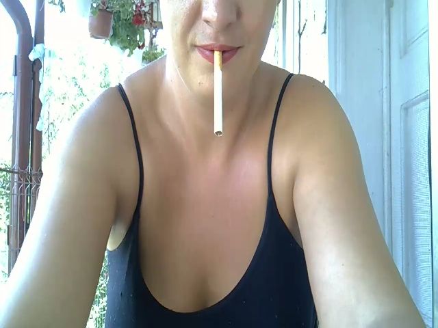 Live sex webcam photo for hayley_london #274076584