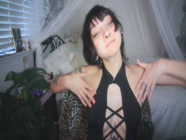 Live sex webcam photo for hazy666 #271807679