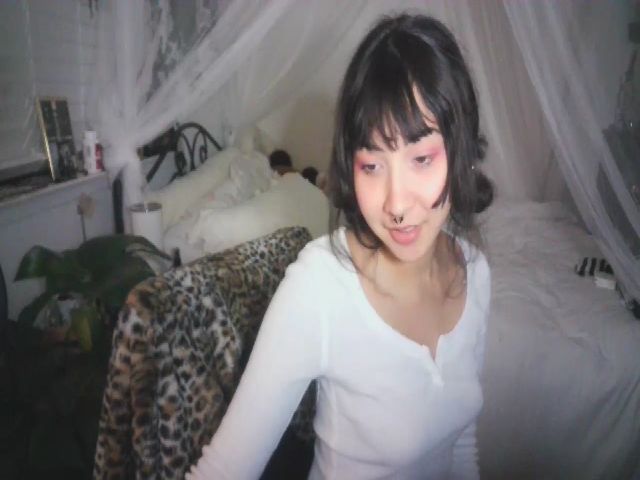 Live sex webcam photo for hazy666 #271837327