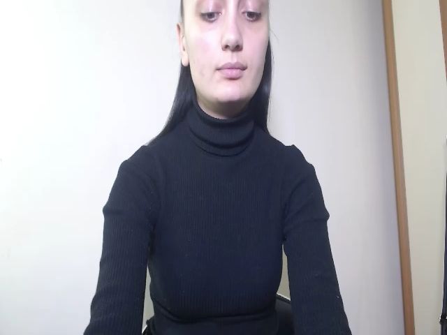 Live sex webcam photo for hello_its_me5 #271945014