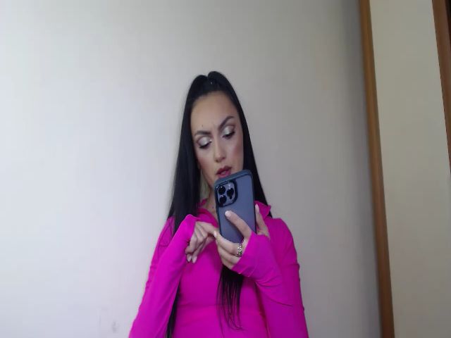 Live sex webcam photo for hello_its_me5 #272012097