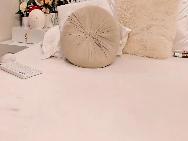 Live sex webcam photo for hotred69xxx #274013296