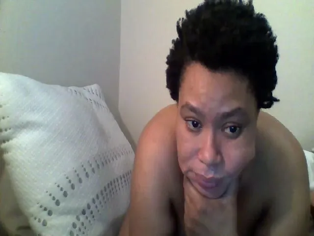 Live sex webcam photo for hotsluttytits #273464536