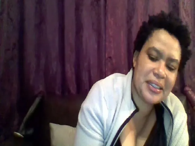 Live sex webcam photo for hotsluttytits #273715009