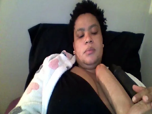 Live sex webcam photo for hotsluttytits #273863114