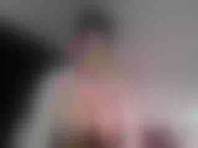 Live sex webcam photo for hotsluttytits #274003470