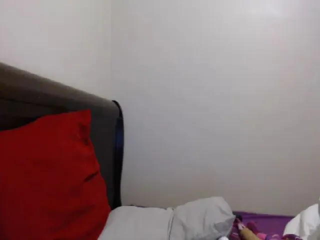 Live sex webcam photo for hotsluttytits #274180086